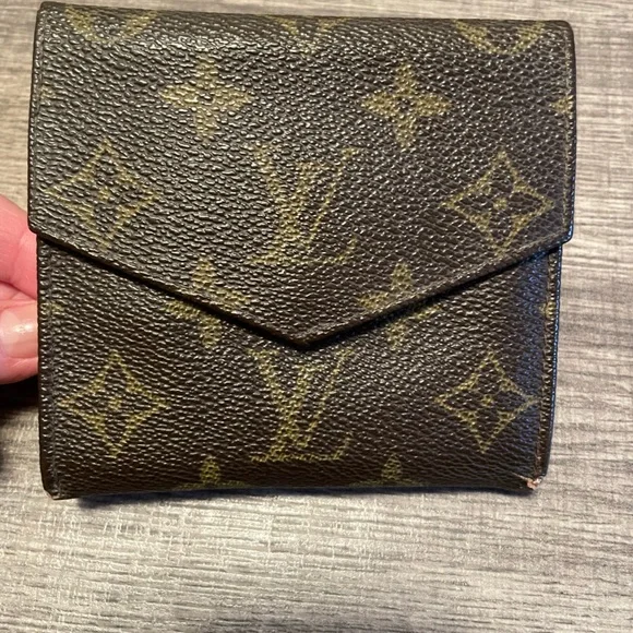 Louis Vuitton Monogram Elise Compact Wallet - Picture 3 of 6